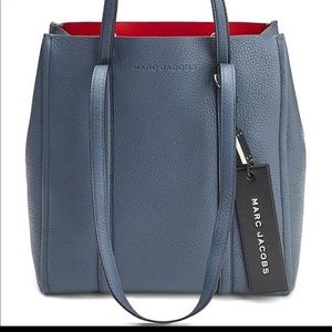 Marc Jacobs Tag Tote Bag 27 tote in Nightshade